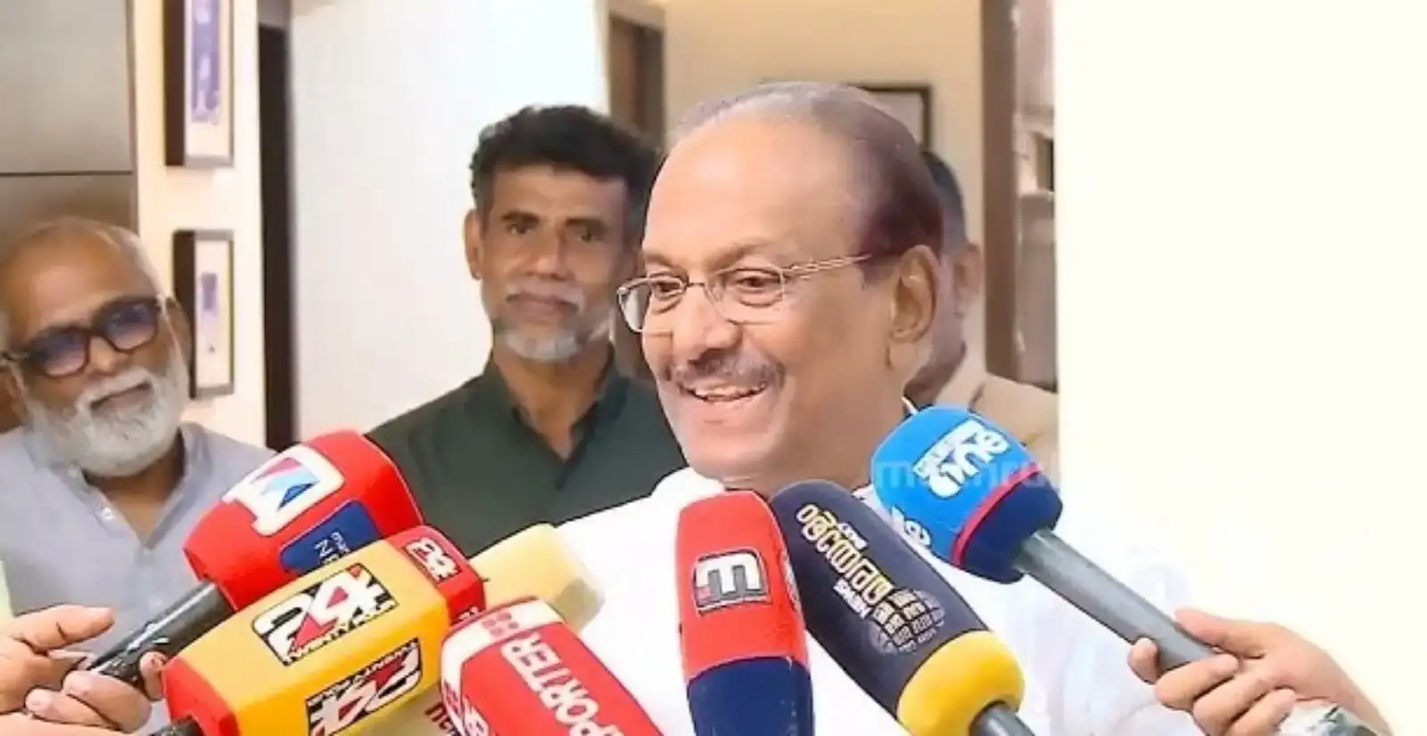 പിഎം ശ്രീ യുഡിഎഫിൽ ചർച്ച ചെയ്തിട്ടില്ല; അടൂർ പ്രകാശിന്റെ പ്രസ്താവന തള്ളി കുഞ്ഞാലിക്കുട്ടി.
