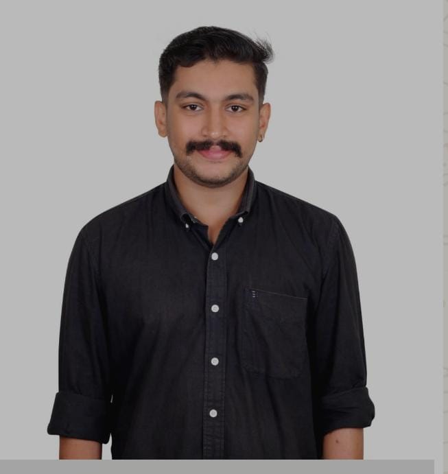 യുവമാധ്യമ പ്രവര്‍ത്തകന്‍ അപകടത്തില്‍ മരിച്ചു.