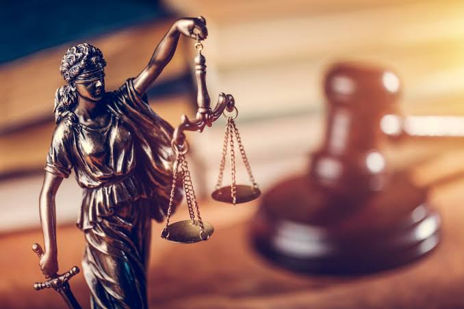 ഡിജിറ്റൽ കാലത്തെ നീതിയും വികാരങ്ങളും: ലോക നീതി ന്യായ ദിനവും ഇമോജി ദിനവും ഒന്നിക്കുമ്പോൾ…