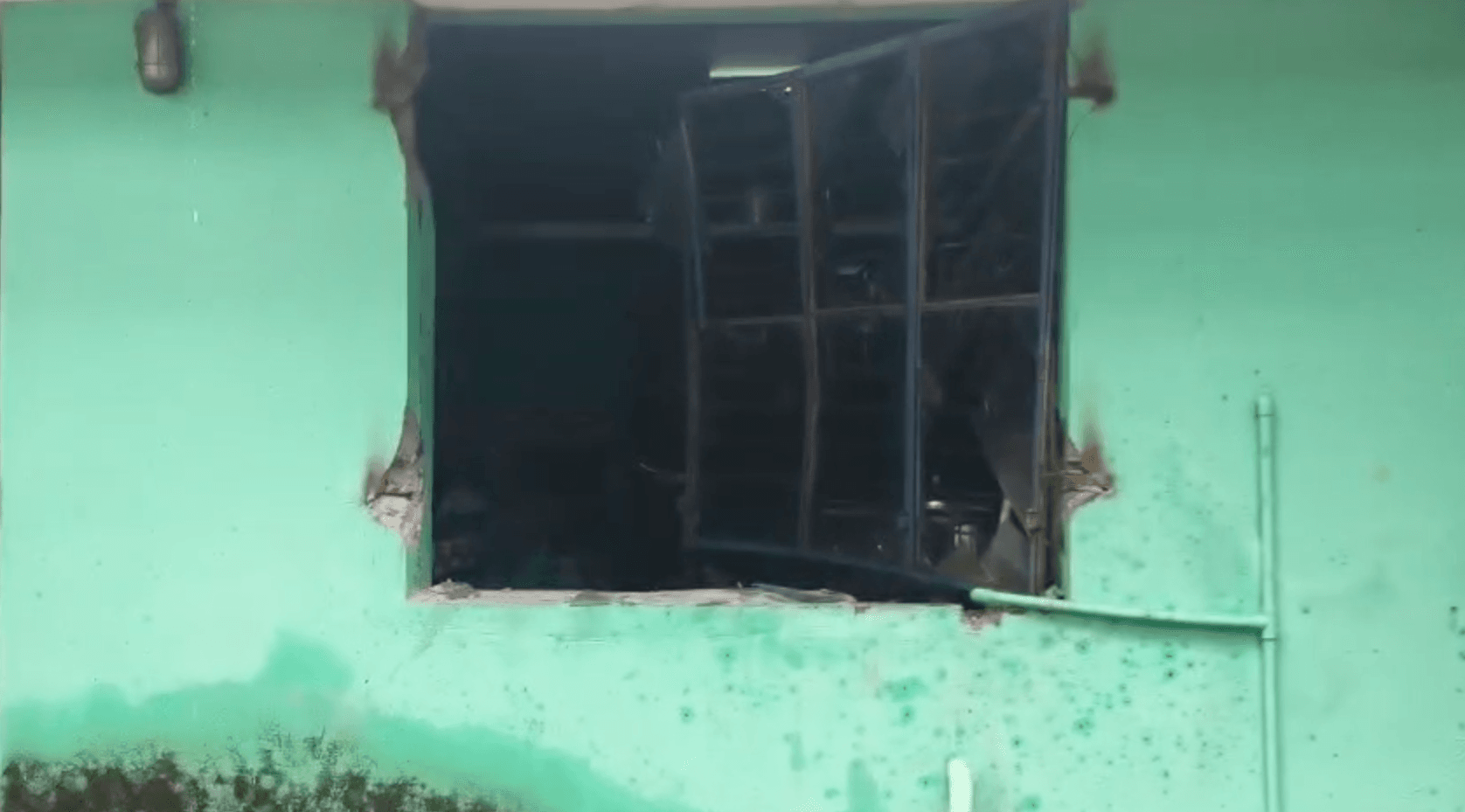 പെരിങ്ങൽക്കുത്ത് സ്കൂളിൽ കാട്ടാന അക്രമണം.