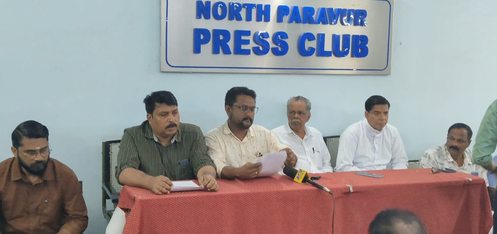 മൂത്തകുന്നത്ത് എൻട്രിയും എക്സിറ്റും വേണം; ജനകീയ ആക്ഷൻ കൗൺസിൽ പ്രക്ഷോഭത്തിലേക്ക്