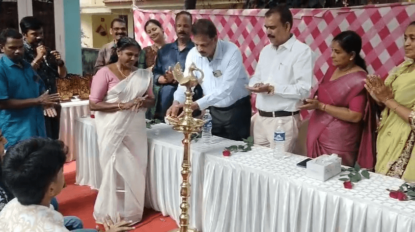 ട്വന്റി20 വാർഡ് സമ്മേളനവും വിദ്യാഭ്യാസ അവാർഡ് ദാനവും ലഹരി വിരുദ്ധ സെമിനാറും