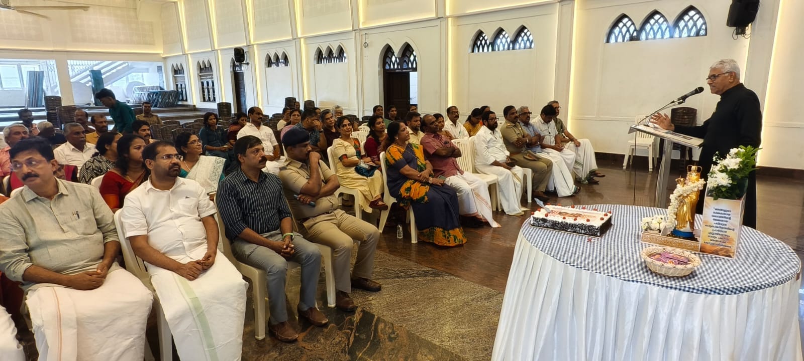 ചാലക്കുടിയിൽ പിറവി തിരുന്നാളിനോട് അനുബന്ധിച്ചു പൗരസംഗമം നടത്തി