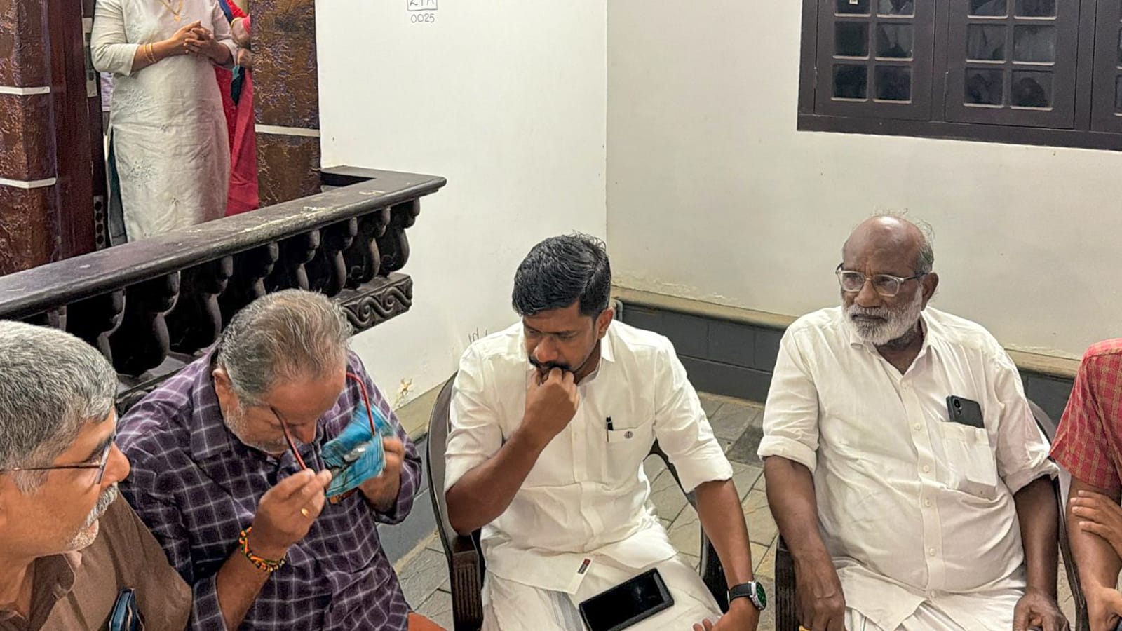 യു.എസിൽ കൊല്ലപ്പെട്ട അഞ്ജനയുടെ മൃതദേഹം നാട്ടിലെത്തിക്കാൻ നടപടി വേഗത്തിലാക്കുമെന്ന് ഉറപ്പുനൽകി മന്ത്രി ഒ.ജെ. ജനീഷ്; കുടുംബാംഗങ്ങളെ സന്ദർശിച്ചു