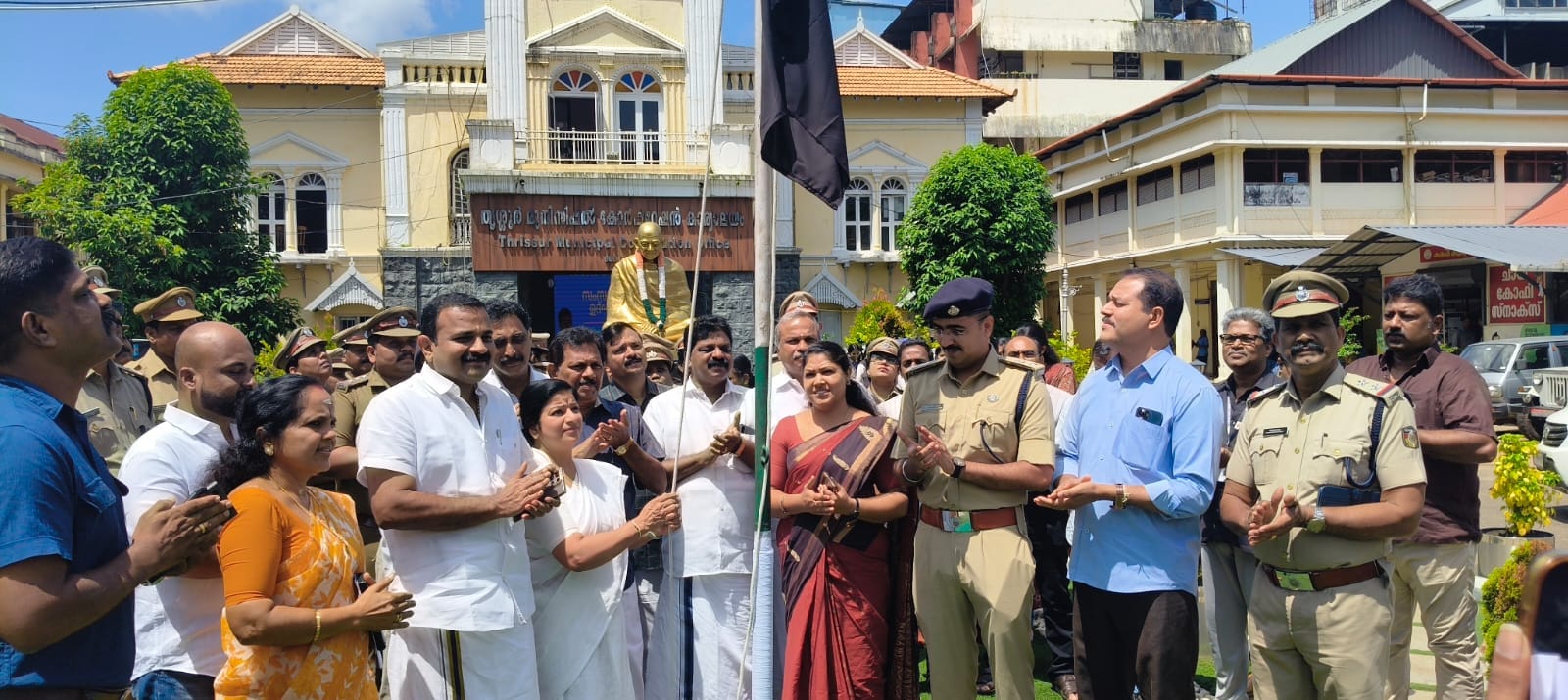 തൂഫാൻ ദി നാർക്കോ ഹണ്ട് ഇനി ഗ്രാമങ്ങളിലേക്ക്തൂഫാൻ തദ്ദേശത്തിന് കൊടിഉയർന്നു.